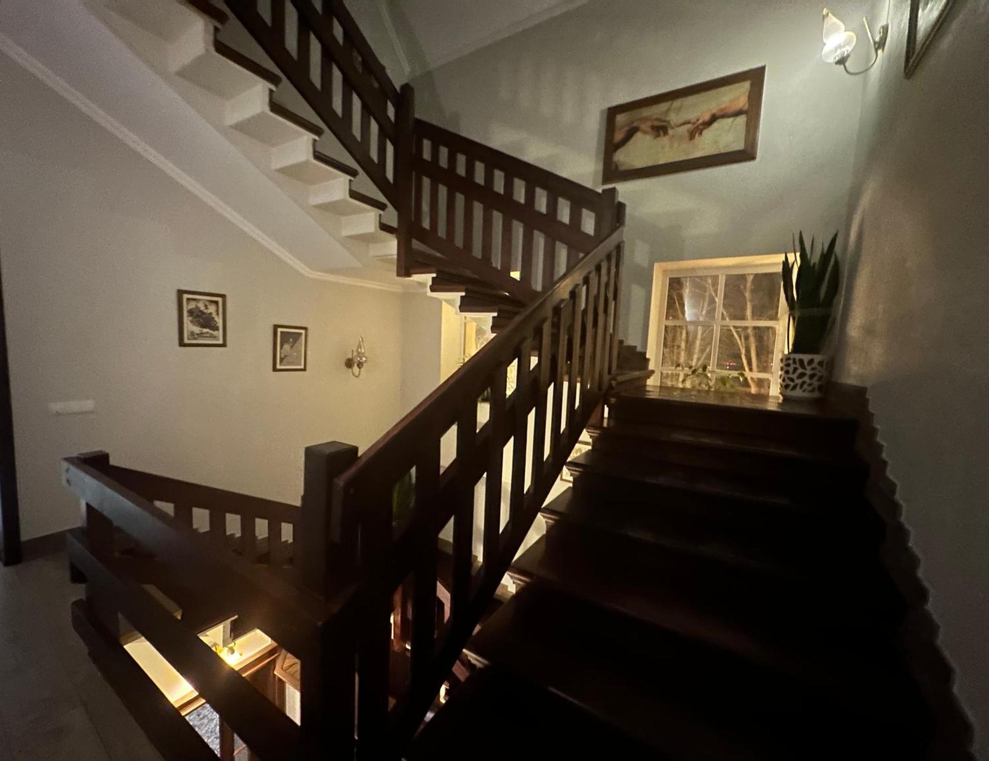 U Dominicana Kamianets-Podilsky Extérieur photo