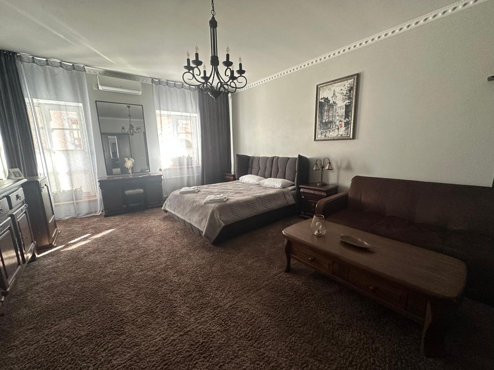 U Dominicana Kamianets-Podilsky Extérieur photo